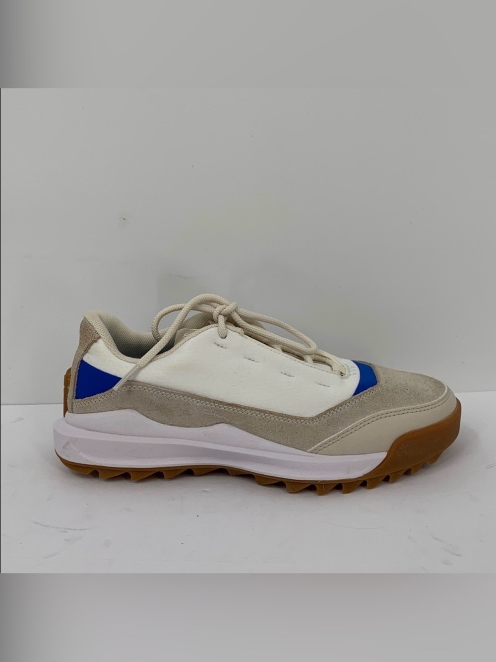 Sorel ONA 718 low sneaker shoe white tan suede lace-up tie low top women 8.5